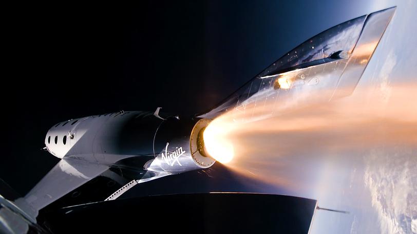 Virgin Galactic разыграет два билета на полет в космос